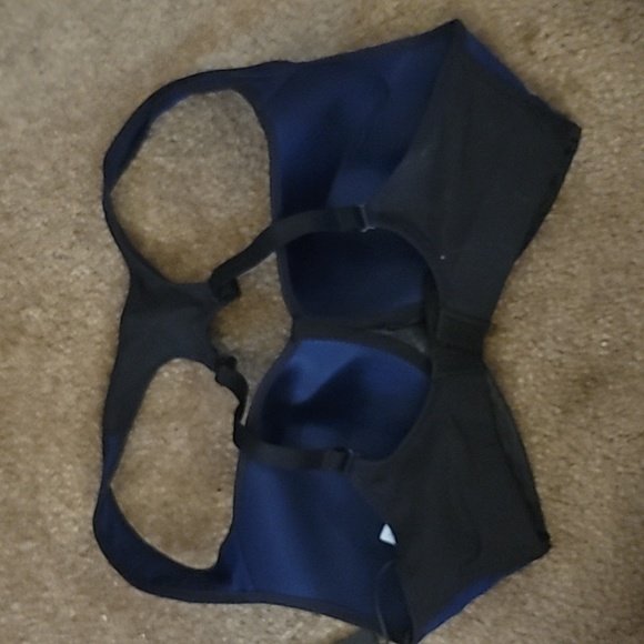 Nike Pro Rival Sports Bra - Picture 3 of 3